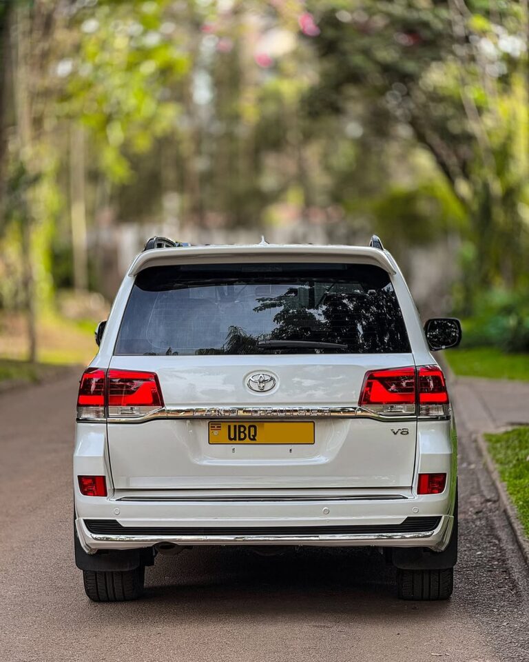 TOYOTA LAND CRUISER V8 _Excellent 𝙞𝙣𝙩𝙚𝙧𝙞𝙤𝙧 _ 𝙄𝙣𝙩𝙖𝙘𝙩 _ 𝙚𝙭𝙘𝙚𝙡𝙡𝙚𝙣𝙩 𝘾𝙤𝙣𝙙𝙞𝐨_9